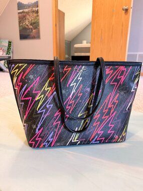 Betsey Johnson Lightning Bolt tote - NWOT - RARE!!! Excellent Unused Condition